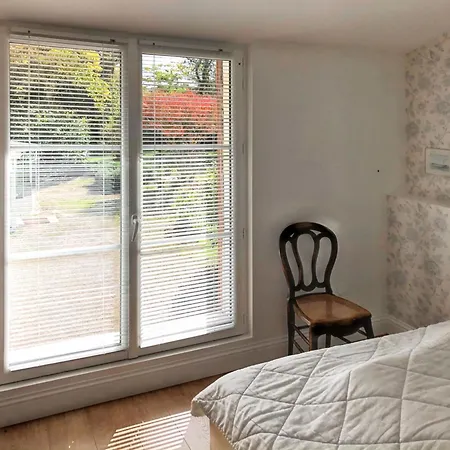 Confortable Au Coeur Du Pian-medoc Avec Jardin アパート Le Pian-Médoc