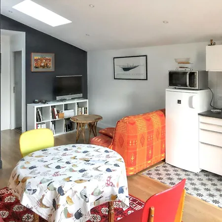 Confortable Au Coeur Du Pian-medoc Avec Jardin *