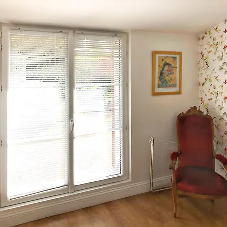 Confortable Au Coeur Du Pian-medoc Avec Jardin * Le Pian-Médoc