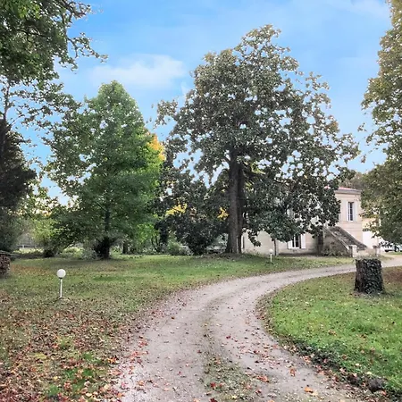 Apartment Confortable Au Coeur Du Pian-medoc Avec Jardin Le Pian-Medoc